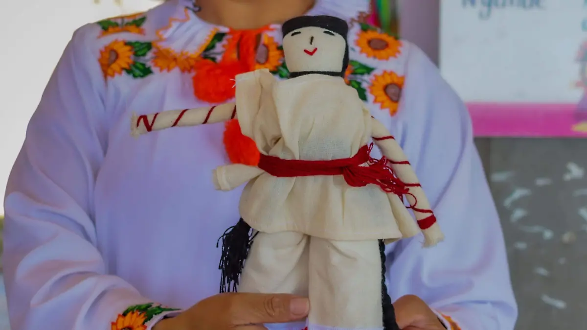 sjr Es acompañante y fortaleza