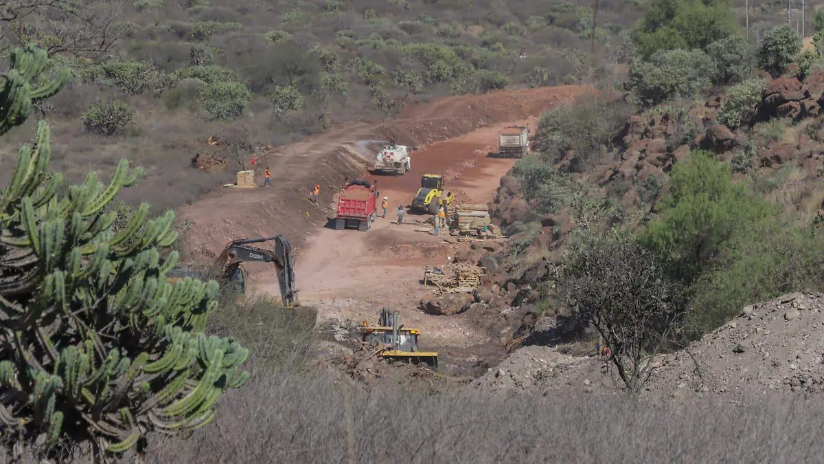 SJR Toda la maquinaria esta