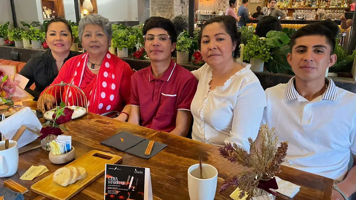 FOTO PRINCIPAL SJR La familia