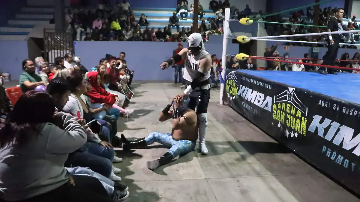 100126_luchas_reyes_estelar_ldvu (19)