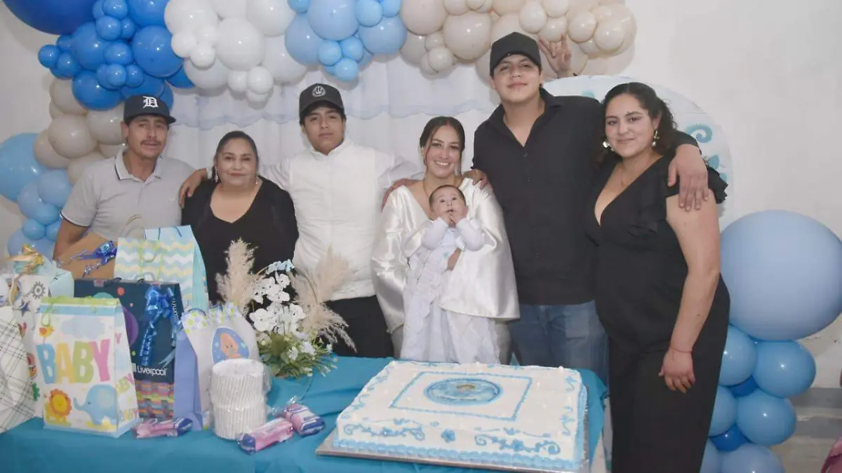 FOTO PRINCIPAL SJR Sus abuelos.jg