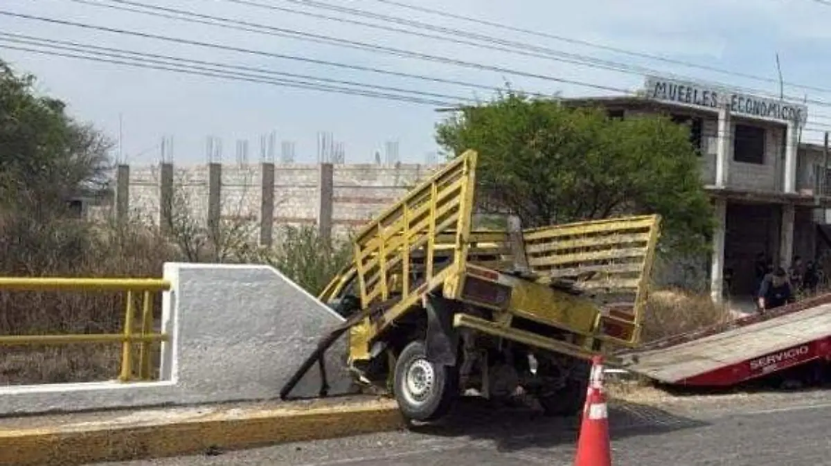 SJR POLI ESTUVO A PUNTO DE CAER