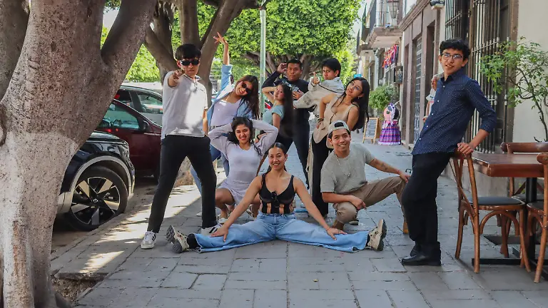 FOTO PRINCIPAL SJR Un grupo