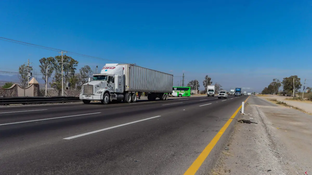 Tráiler transporte