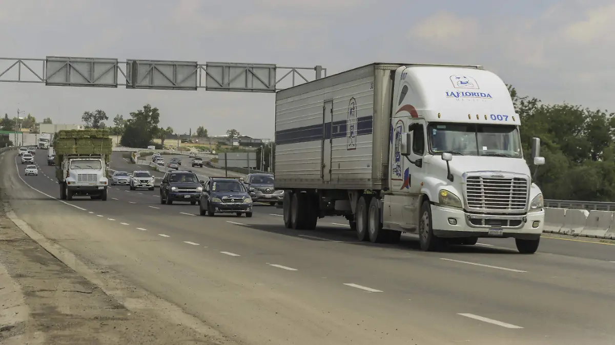 190725_autopista_57_transporte pesado_turistico_CO_116