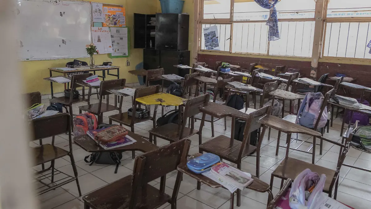 030823_utiles_salones de clases_mochilas_CO_13
