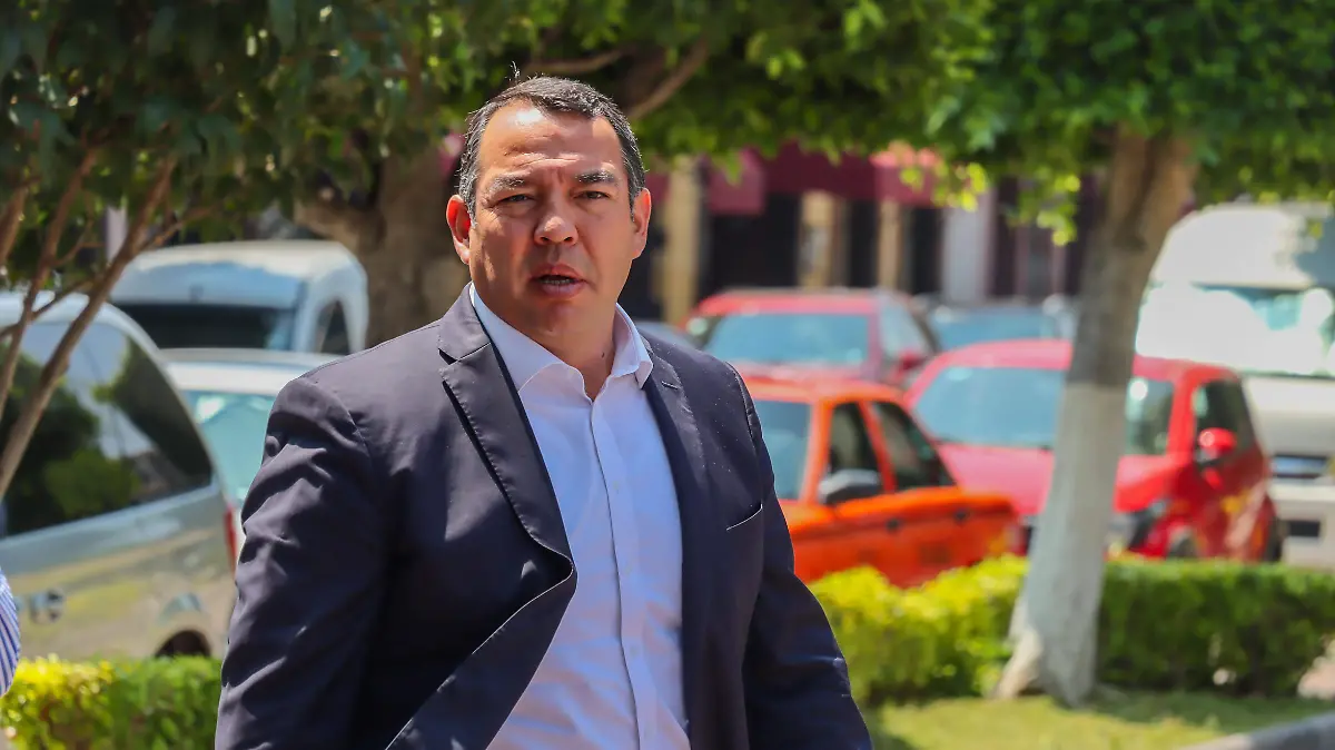 sjr Roberto Cabrera Valencia
