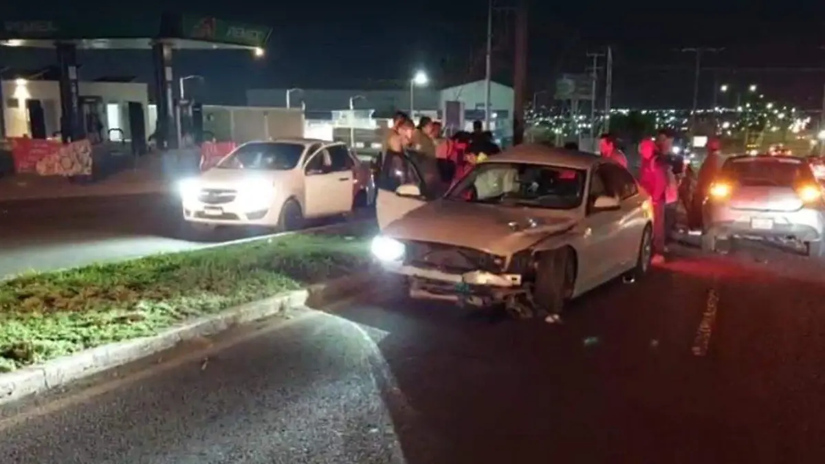 choque avenida meixco