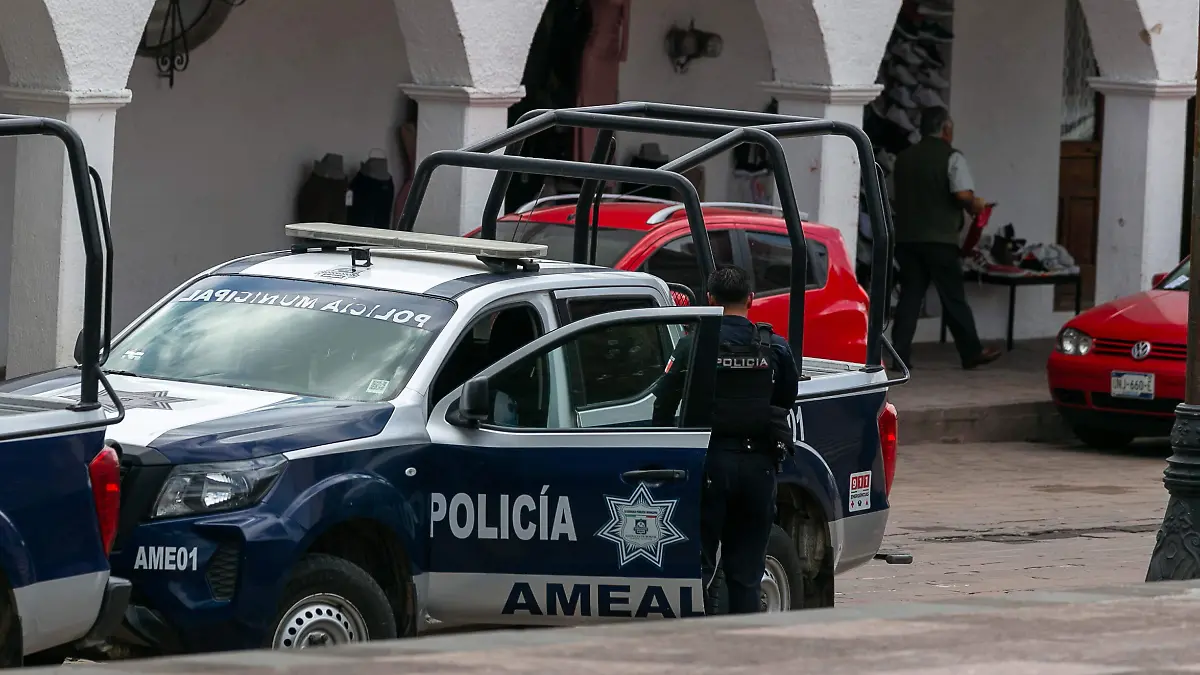 110626_policias_amealco_CO