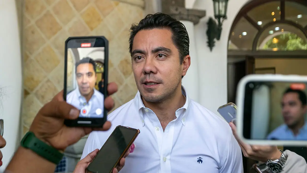 050826_felifer macias_preidnete municipal_qro_CO_9