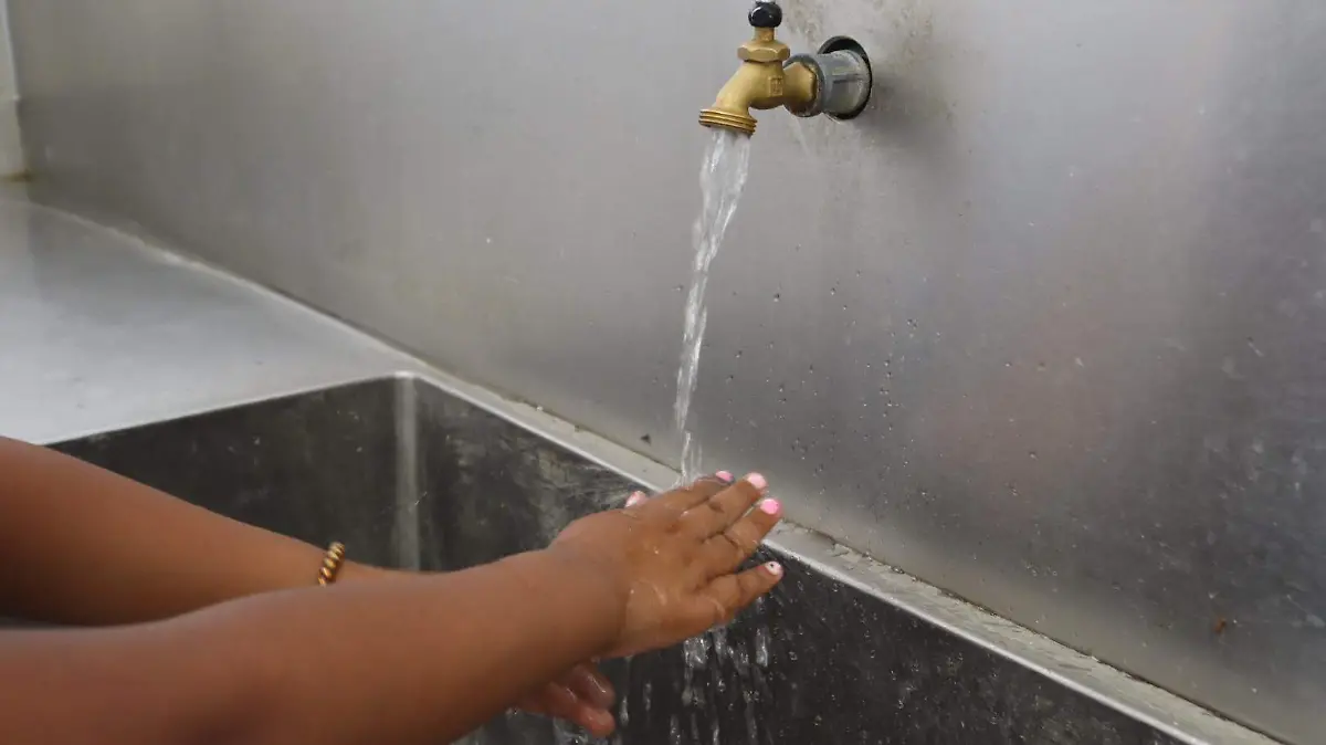 040726_agua_ldvu (6)