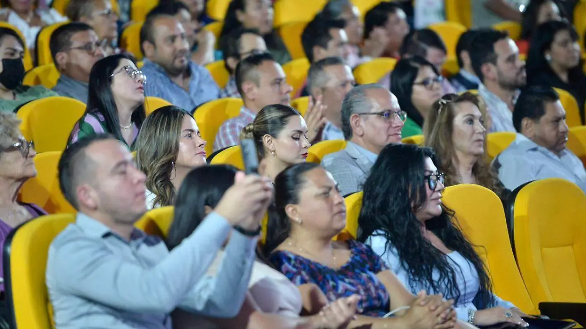 Presentan la FENAE (5)