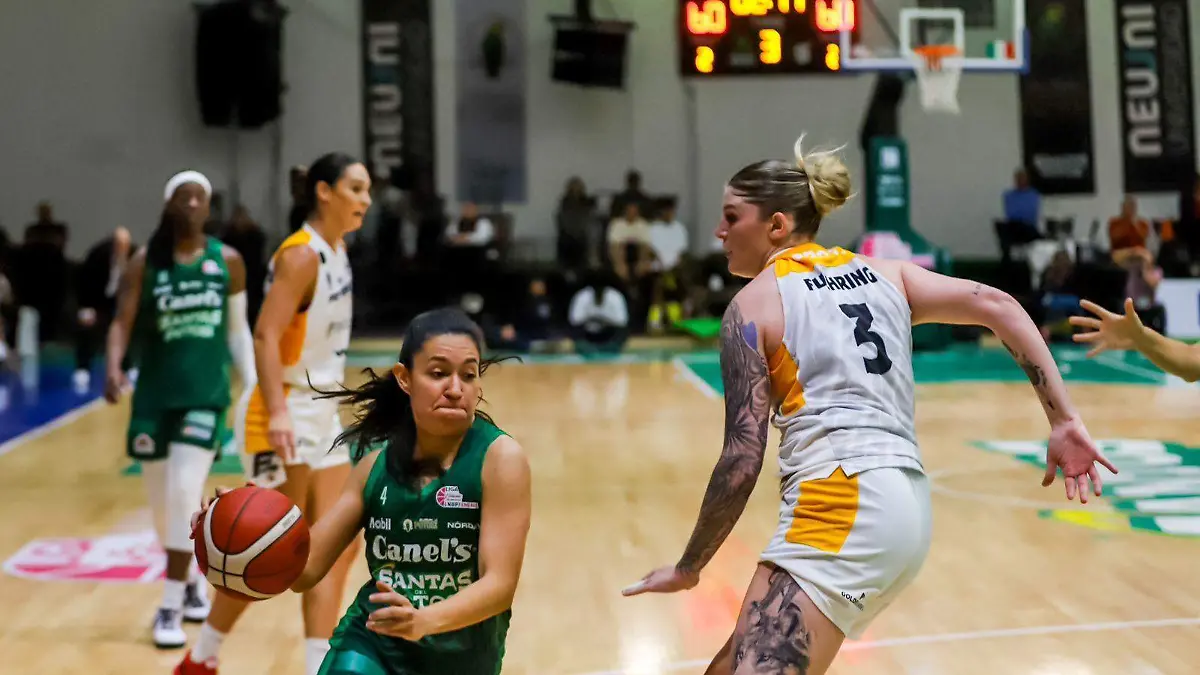 Santas vs Panteras, juego 1