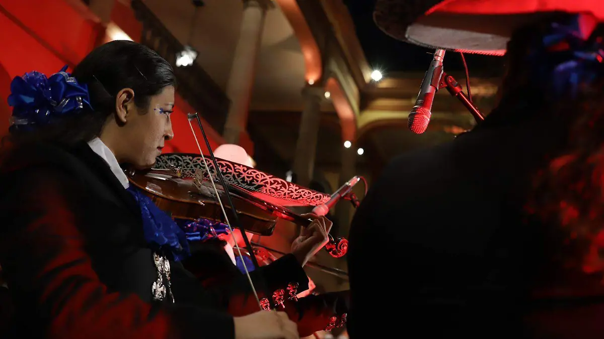 mariachi (2)