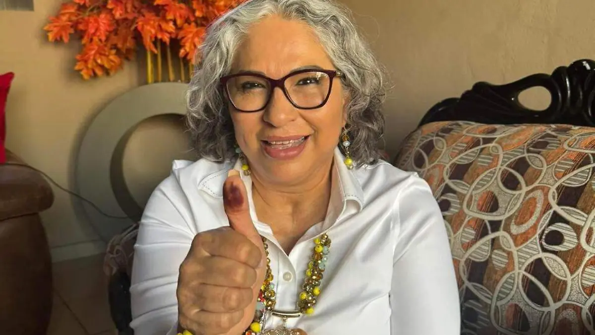 Rita Ozalia Rodríguez Velázquez  (2)