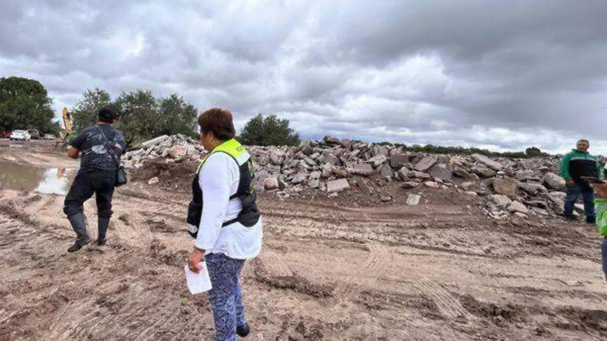 banco de arena clausurado en SGS (2)