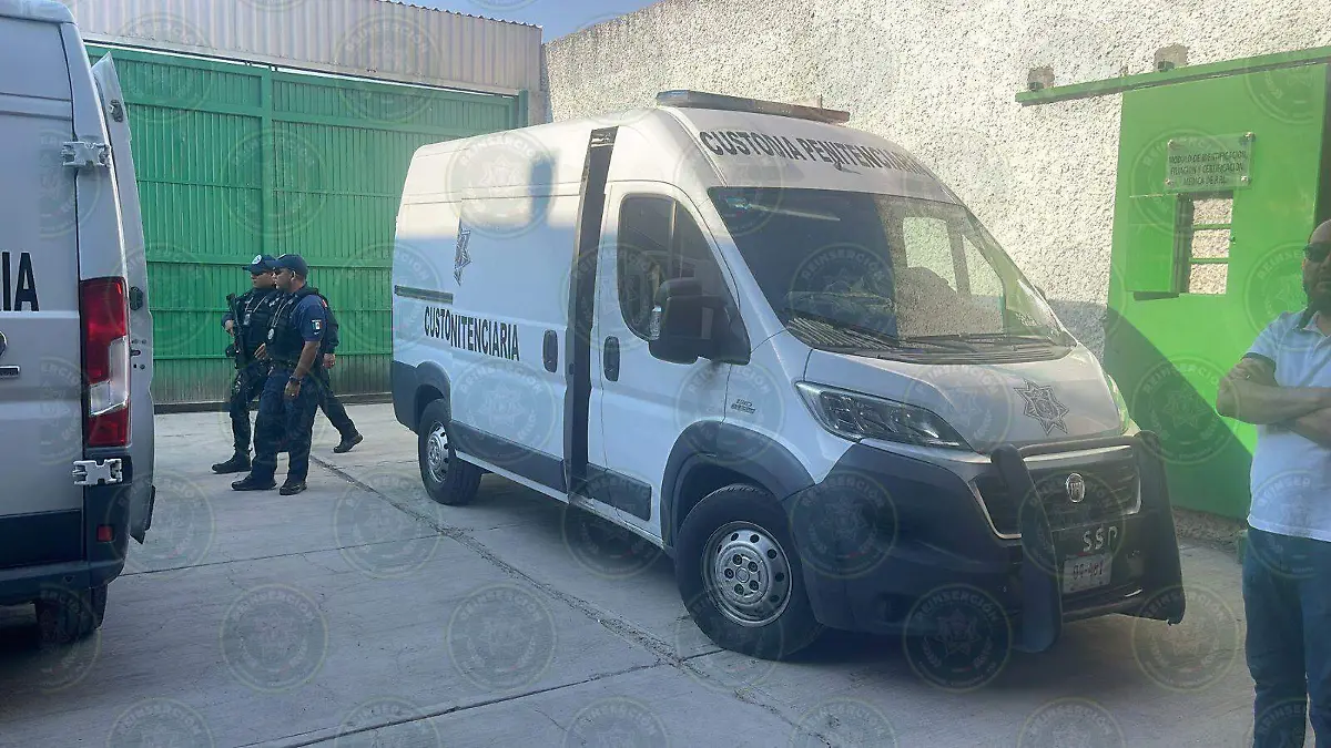 Traslado de presos a Michoacán