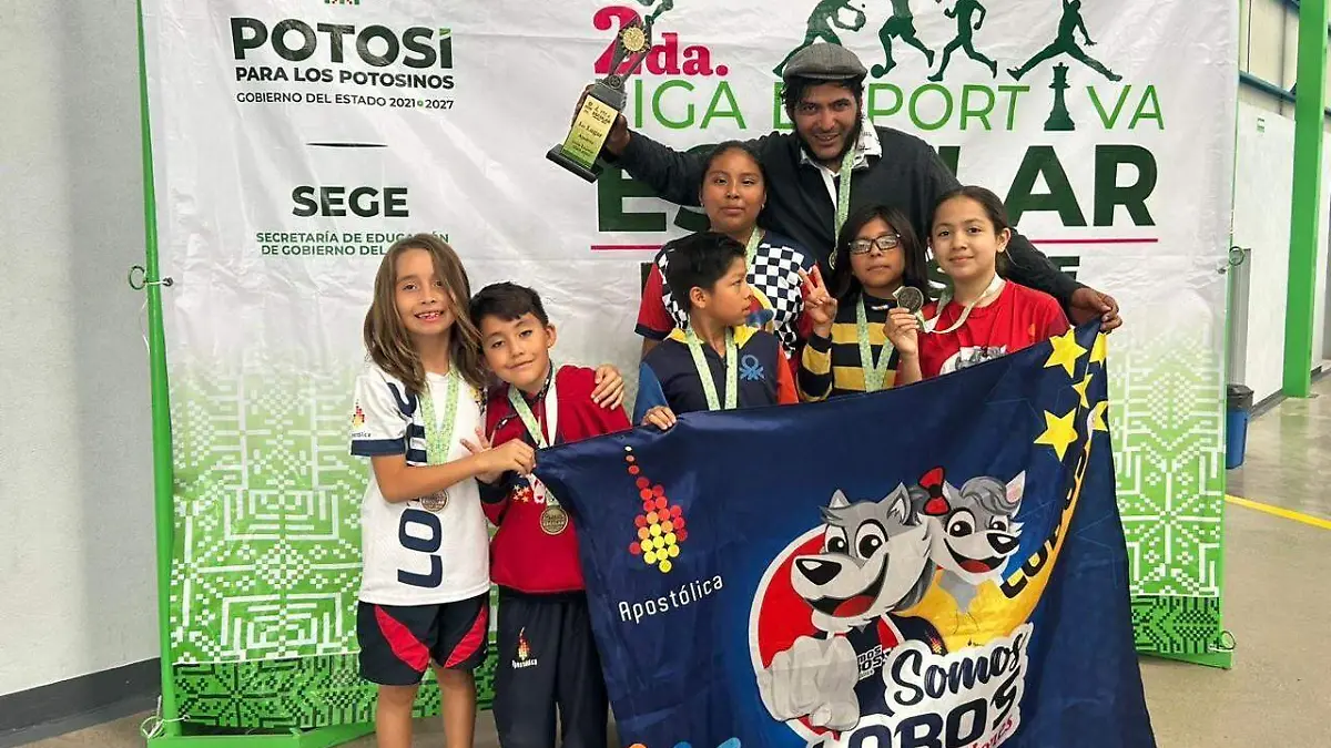 Ajedrecistas de la Apostólica (1)