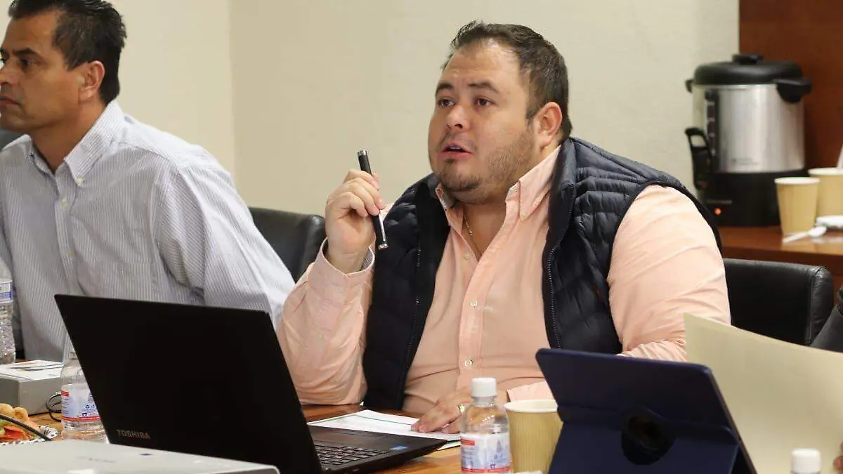 Omar Valadez Macías cortesíasec finanzas