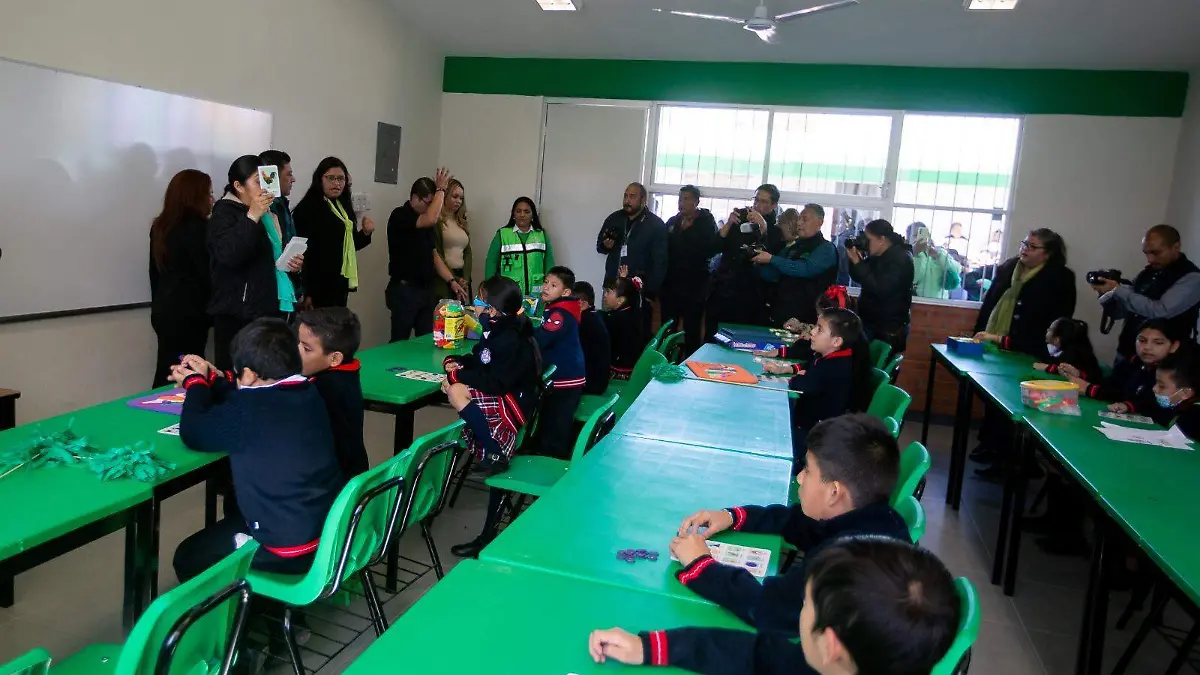 Estudiantes, jóvenes (1)
