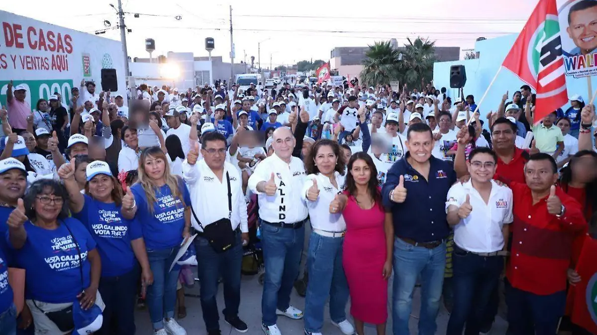 Recorre Enrique Galindo colonias de SLP