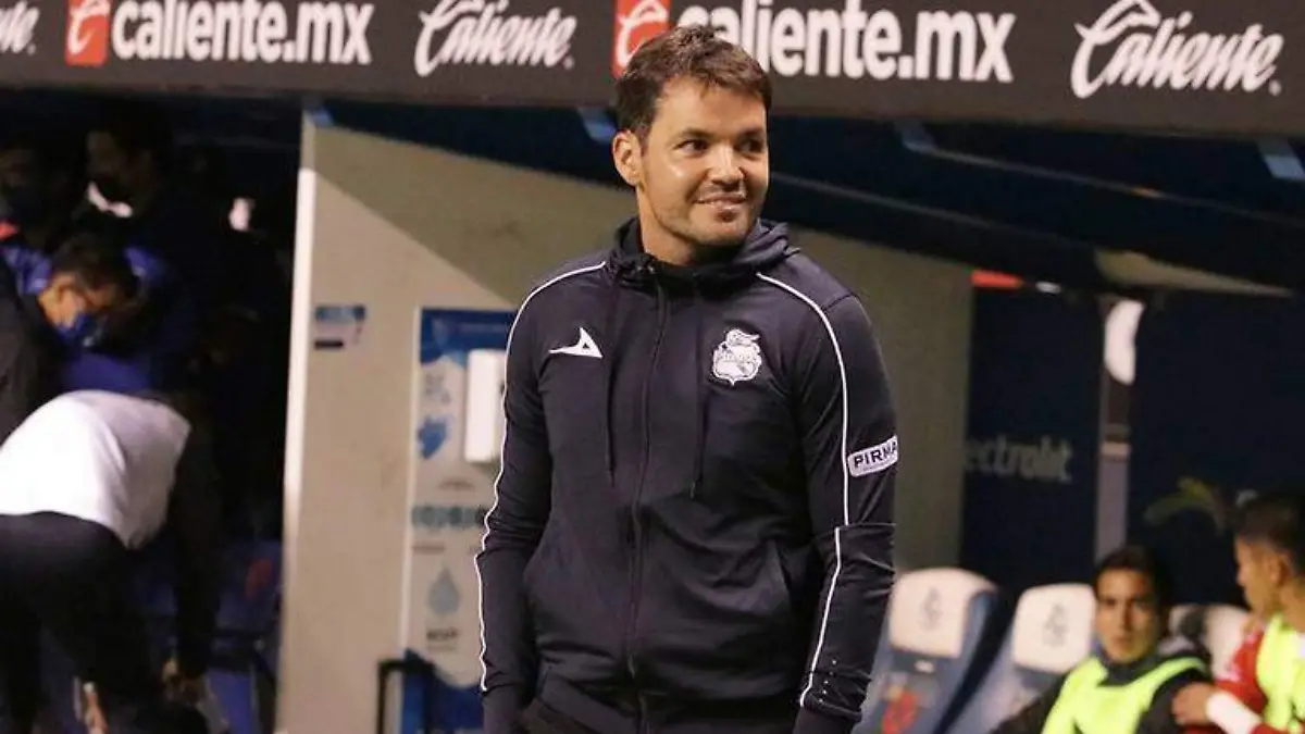 Nicolás Larcamón  (1)