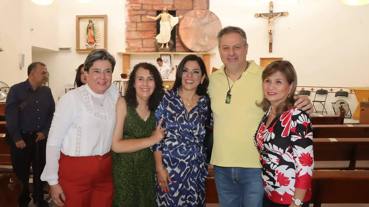 Festejan a Silvia González (5)