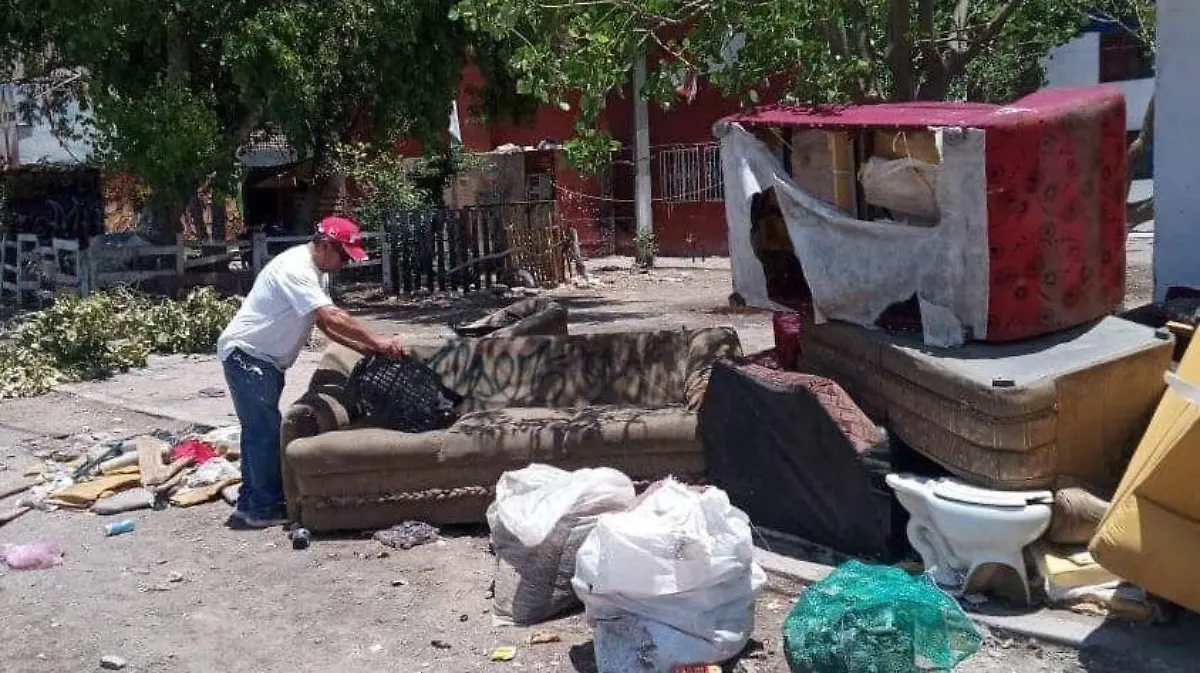 muebles desechados 3