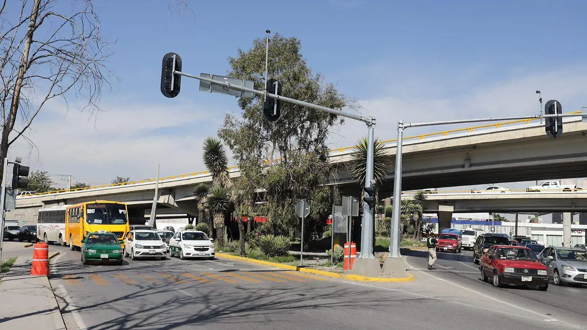 semáforos en distribuidor Juárez ND (8)