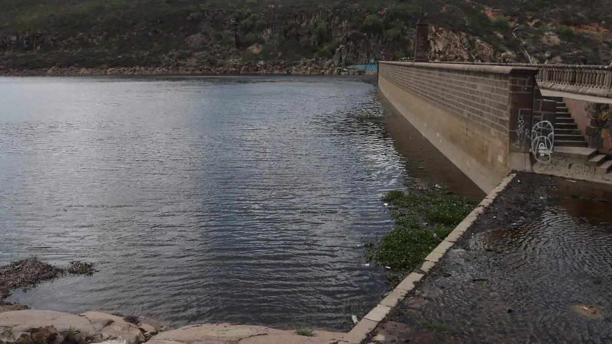 Presa San José