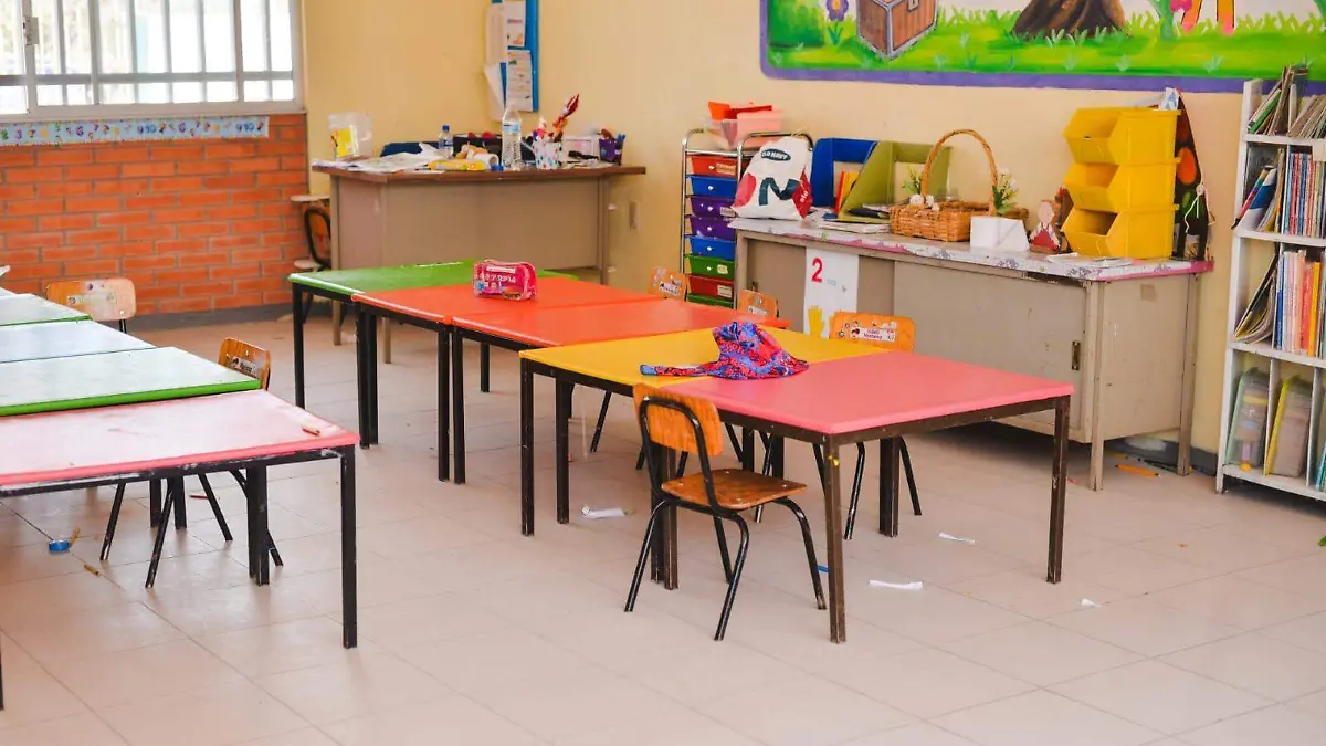 Jardín de niños, cnstrucción de techo en Soledad (3)