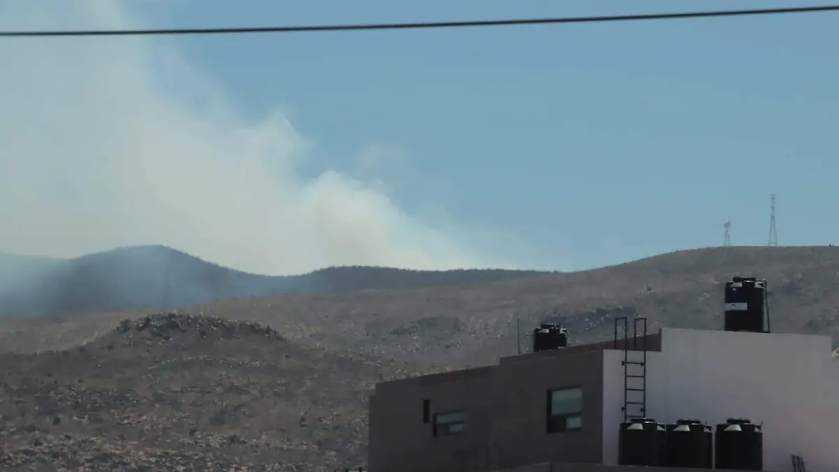 Incendio Forestal en San Miguelito (2)