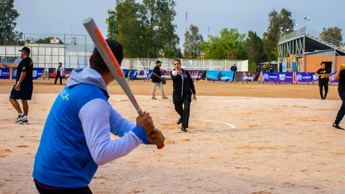 cancha de softbol  ualsp (2)