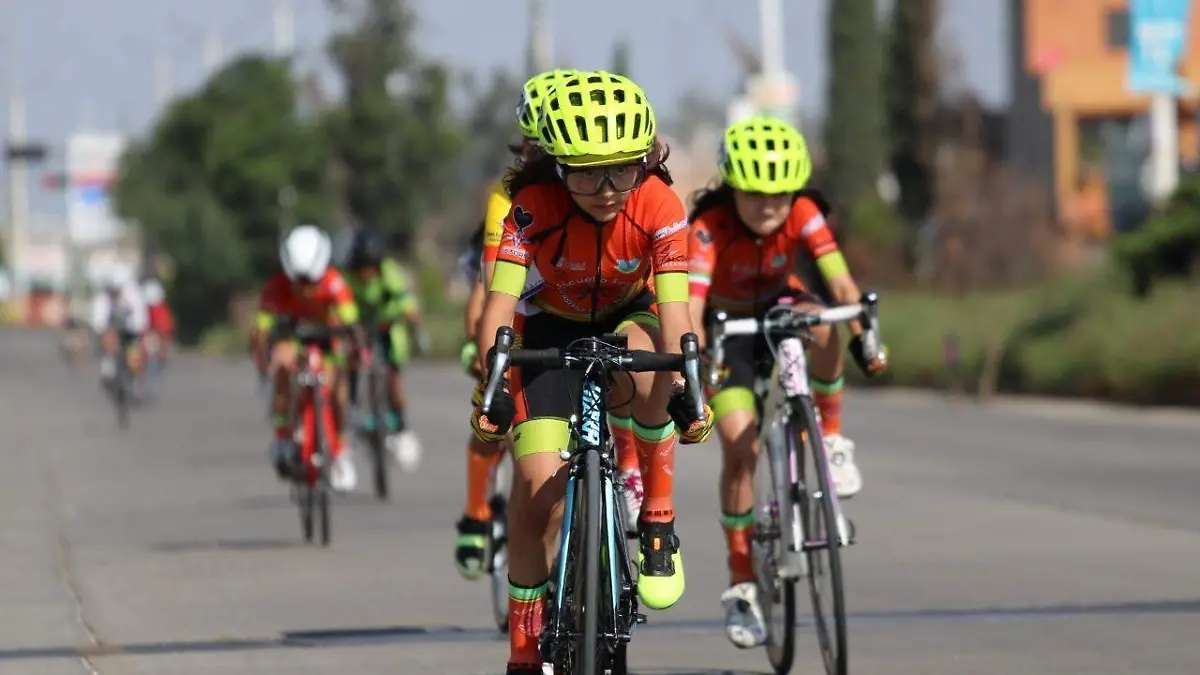 Competencia Infantil de Ciclismo (1)
