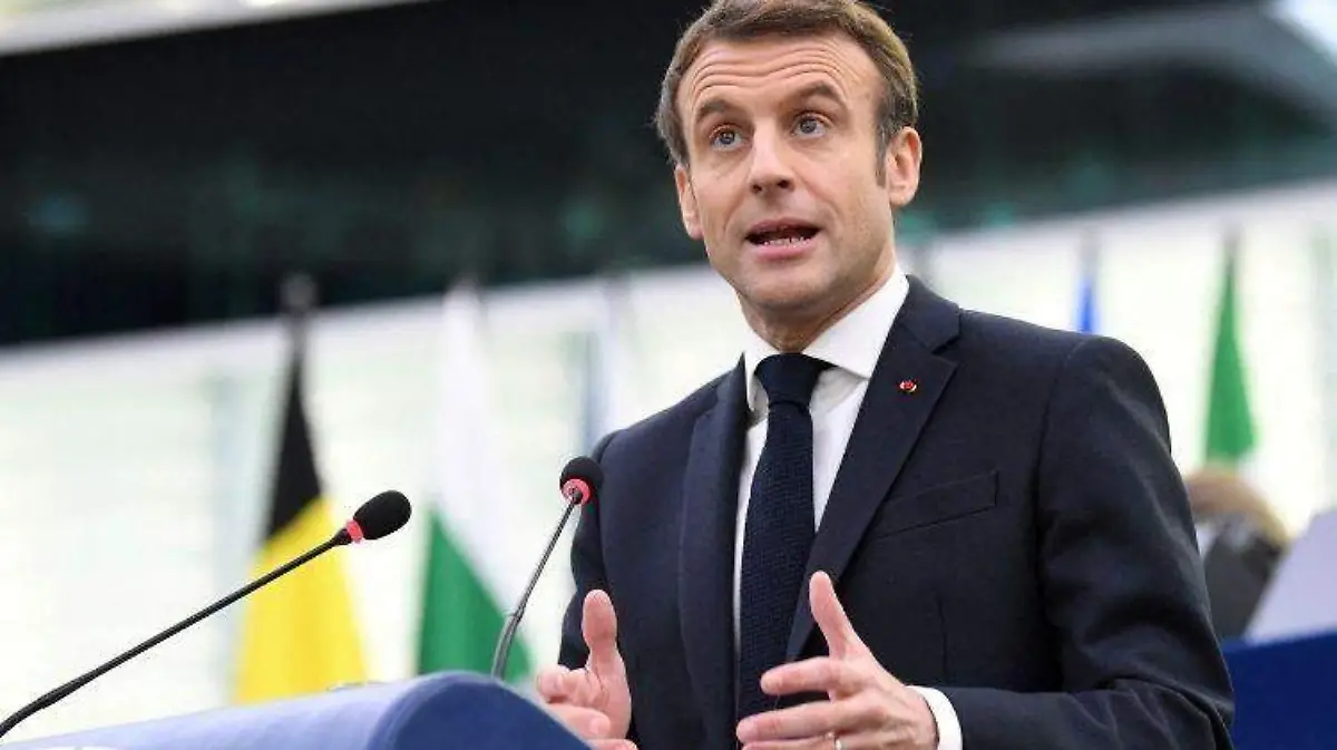 Presidente francés Emmanuel  Macron se reúne vía telefónica con Biden previó a viaje a Moscú