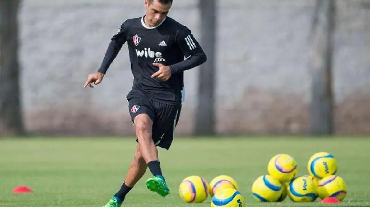 Rafa-Marquez_entrenamiento_Atlas1