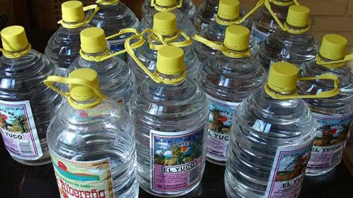YUCO AGUARDIENTE BEBIDA