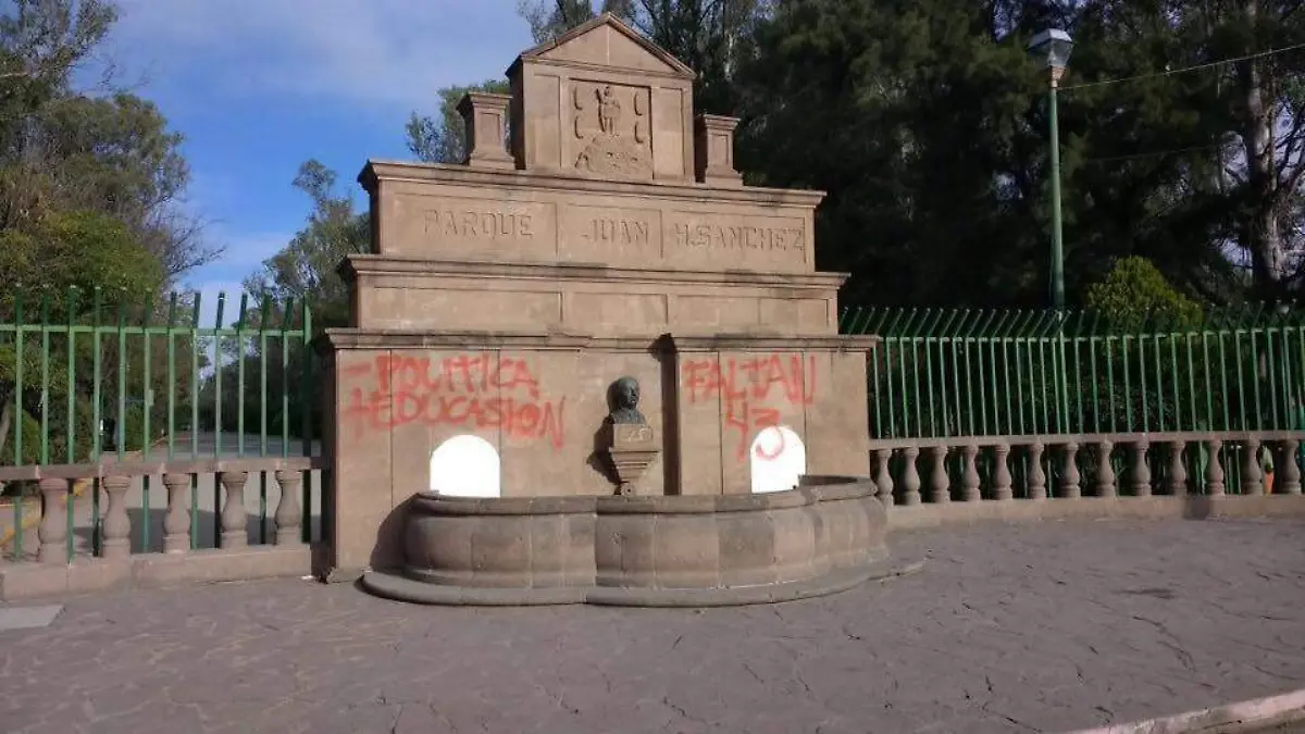 WhatsApp-Image-2016-12-29-at-2.35.51-PMaaaaaaa