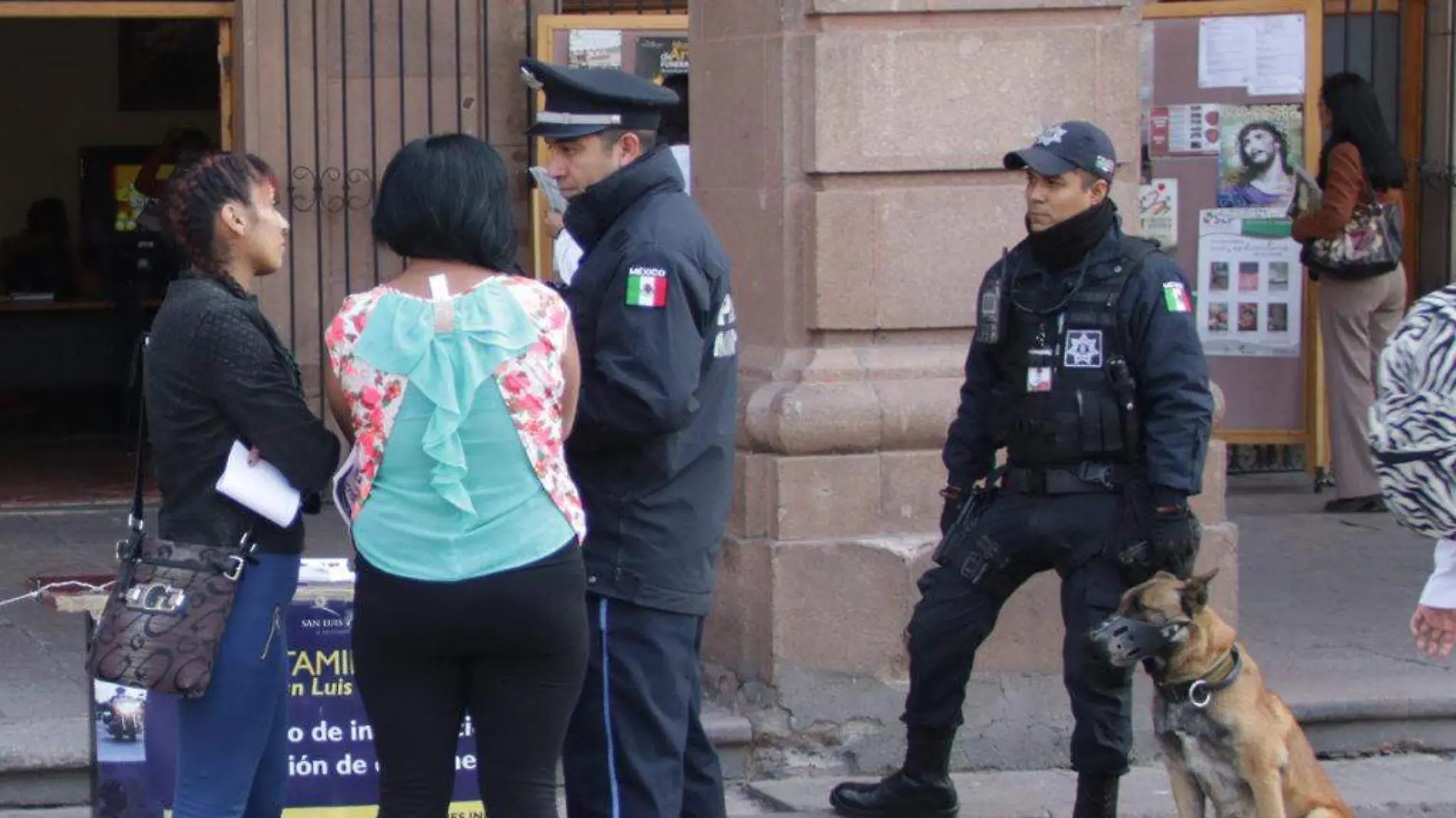 POLICIA-EN-EL-CENTRO-HISTORICO-2-1024x586