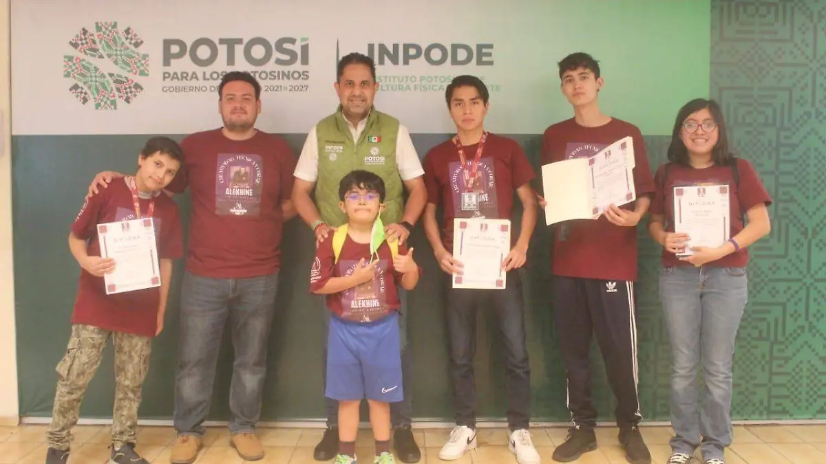 jóvenes ajedrecistas se reunieron 1