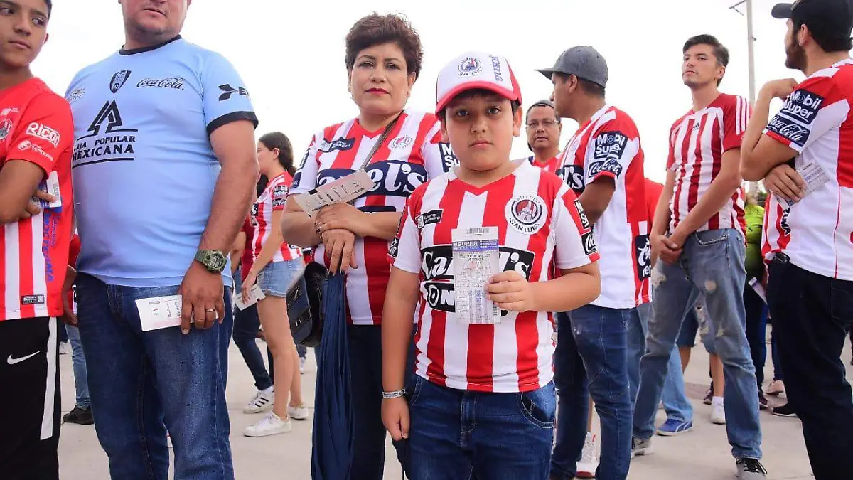 Atlético de San Luis  aficionados 1 8