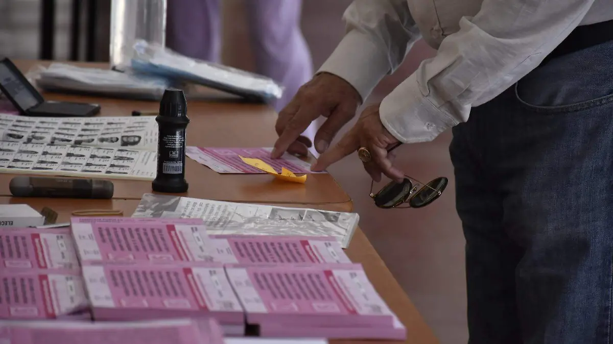 Sin ley seca, con calor y dinero, la gente desairó Consulta Popular