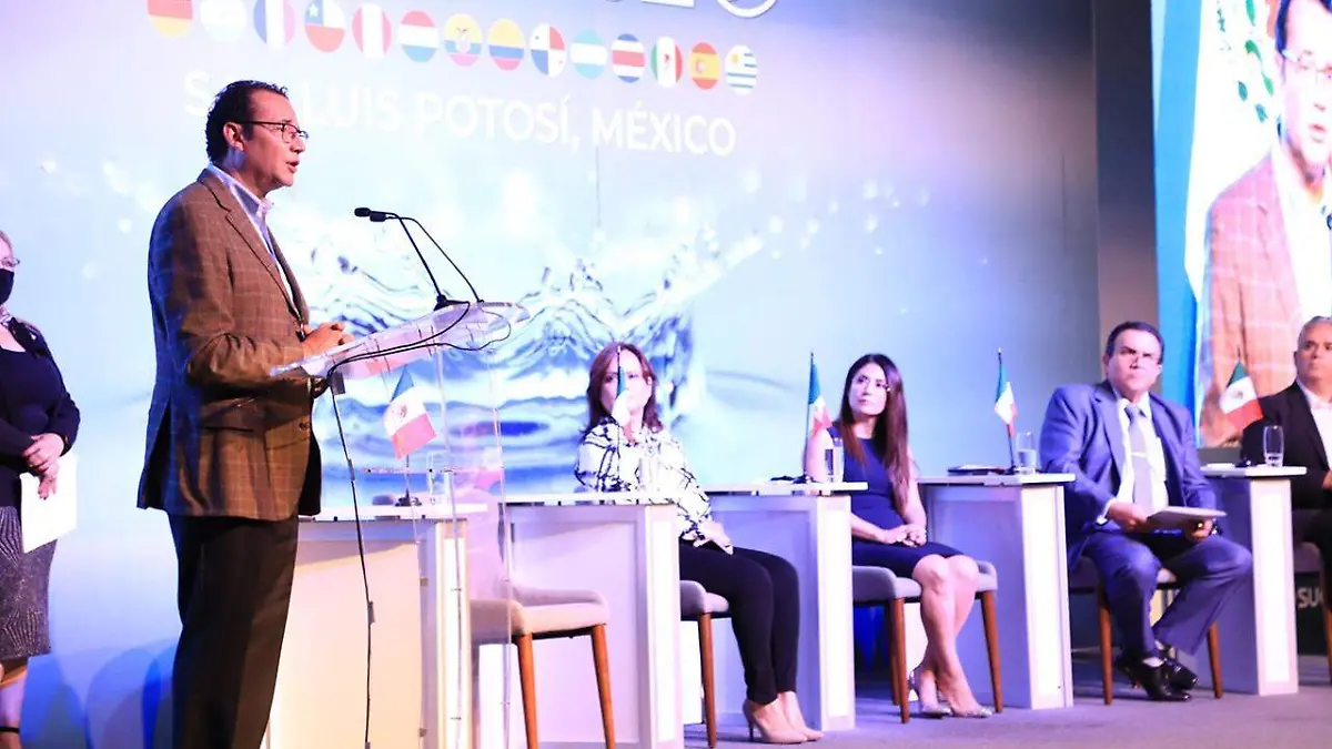 Alcalde Xavier Nava Foro del Agua