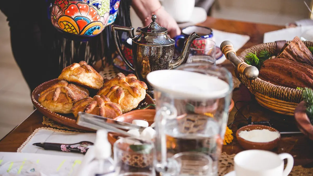 señor Luis Costanzo