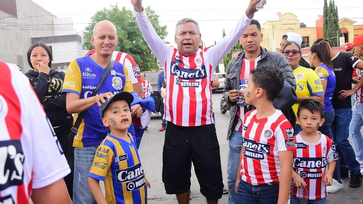Atlético de San Luis  aficionados 1 6