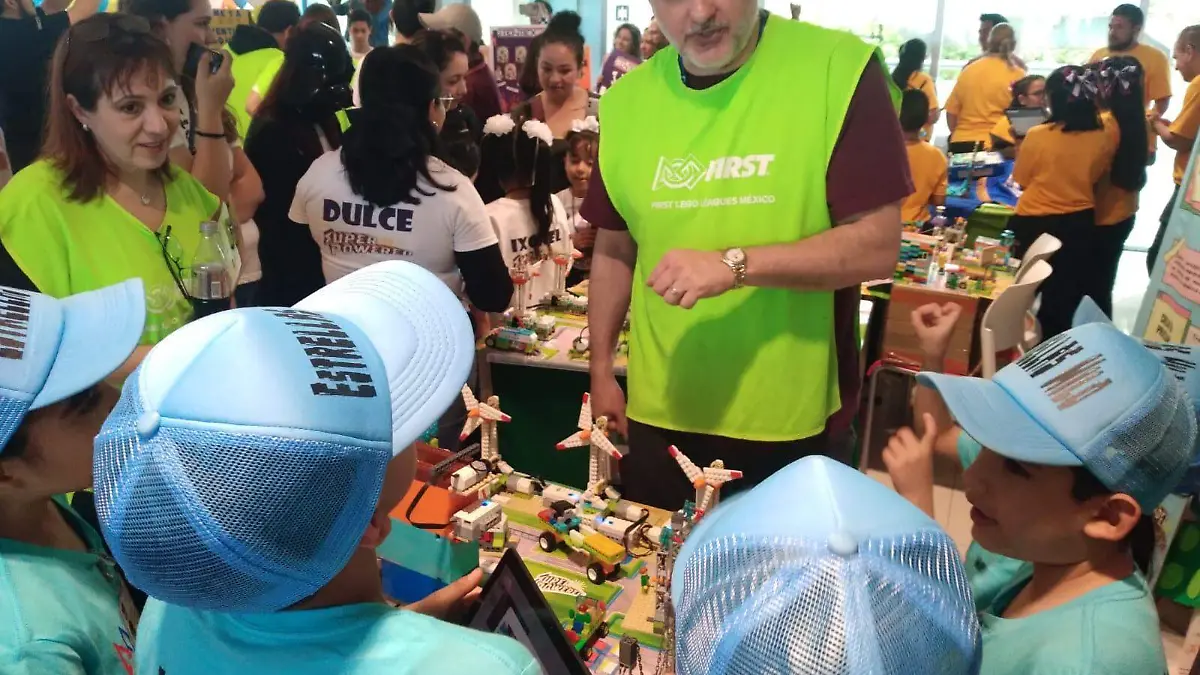 escuelas evento Robotix (4)