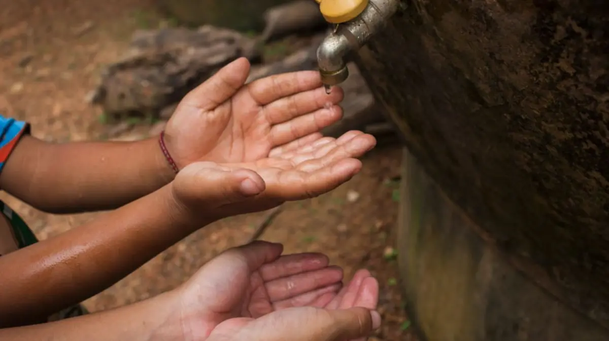 Sin agua