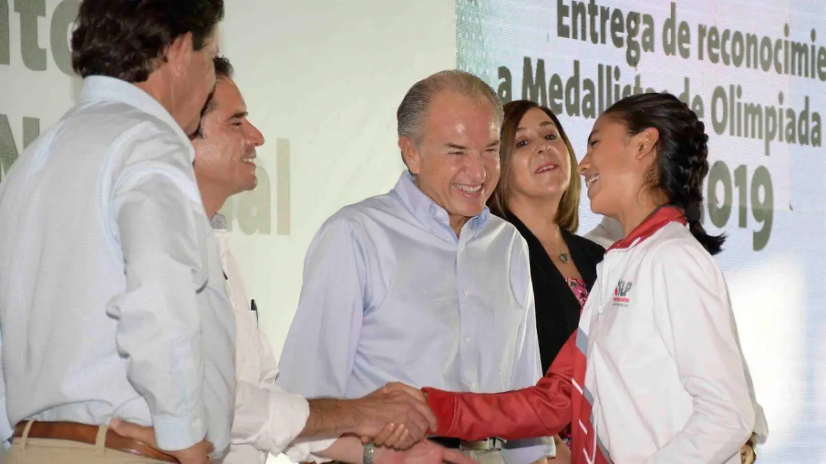 reconocimientos a medallistas 2