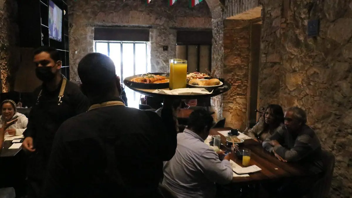 Comercios y restaurantes (3)