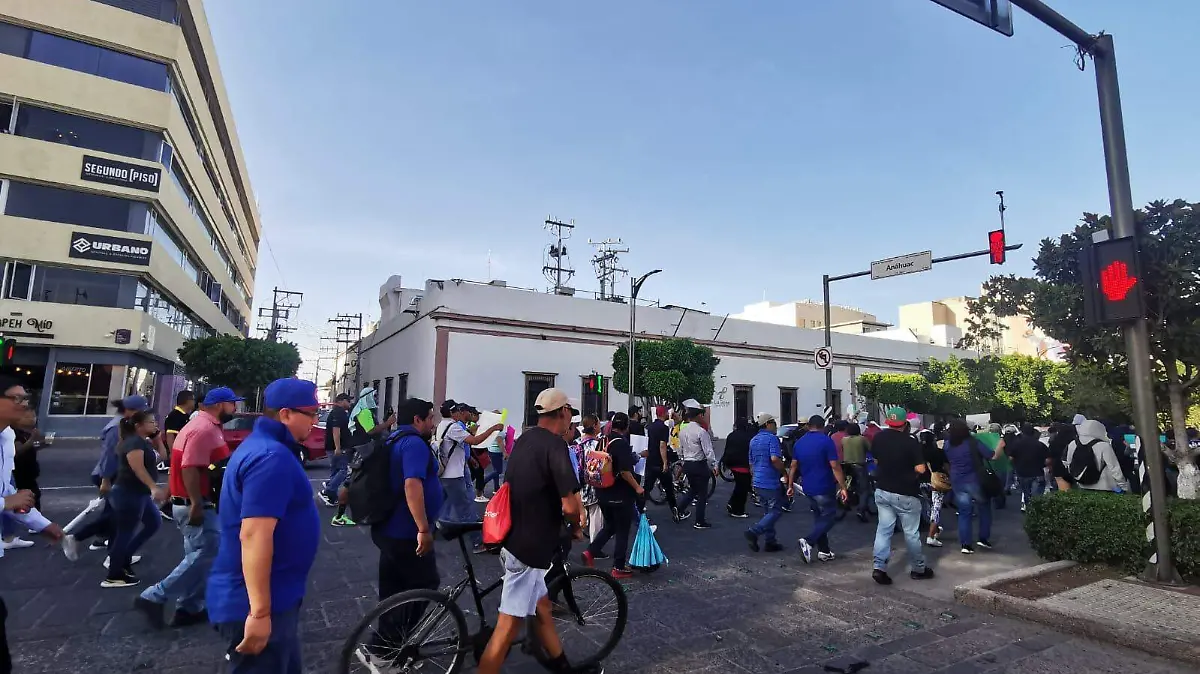 Se manifiesta sindicato de la UASLP 5